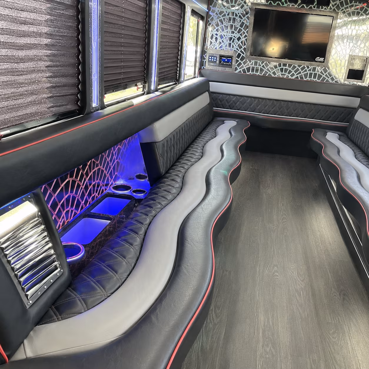 Tucson Winery Tour & Pub Crawl Transportation party bus exterior